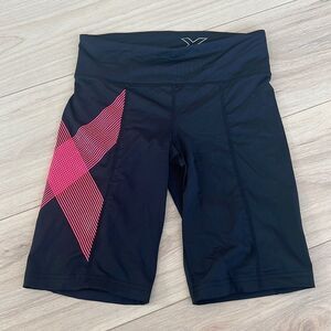 2XU compression bike shorts
